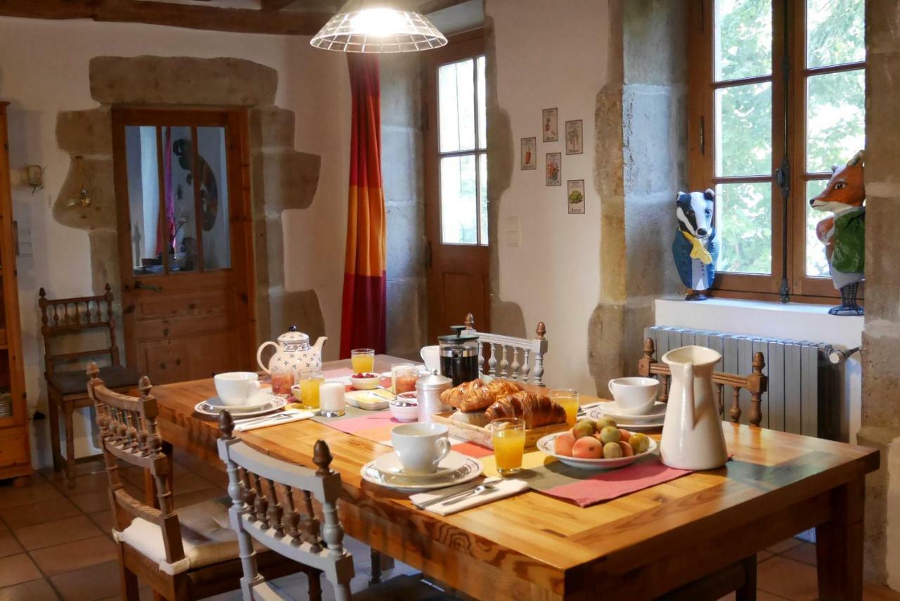 Le Vieux Velo Bed and Breakfast Chaptuzat Eksteriør billede